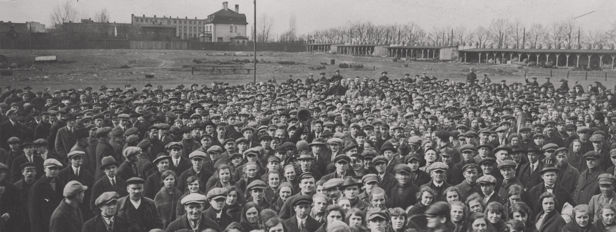 Strike at the Widzew textile factory in Ł&oacute;dź, Poland, 1927 &copy; Narodowe Archiwum Cyfrowe