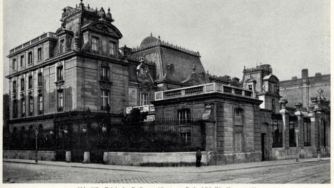 Palais von Freiherr Albert von Rothschild in der damaligen Heugasse 26 im 4. Wiener Gemeindebezirk © Wien am Anfang des XX. Jahrhunderts – Ein Führer in technischer und künstlerischer Richtung (2. Band), herausgegeben vom Österreichischen Architekten-Verein, Verlag von Gerlach & Wiedling, Wien, 1906, Wikipedia